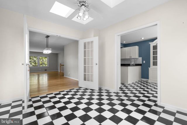 822 LOXFORD TER, Silver Spring, MD 20901