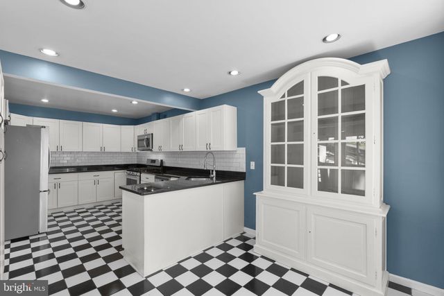 822 LOXFORD TER, Silver Spring, MD 20901