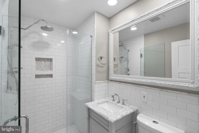 822 LOXFORD TER, Silver Spring, MD 20901