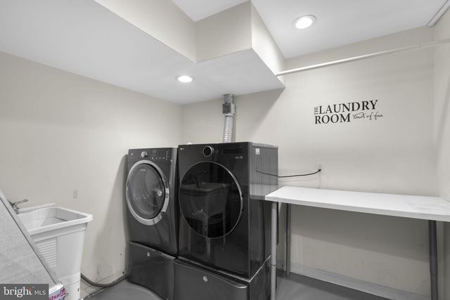 822 LOXFORD TER, Silver Spring, MD 20901