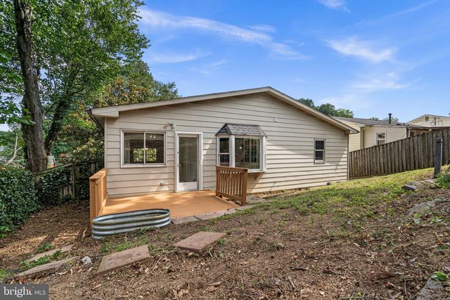 822 LOXFORD TER, Silver Spring, MD 20901