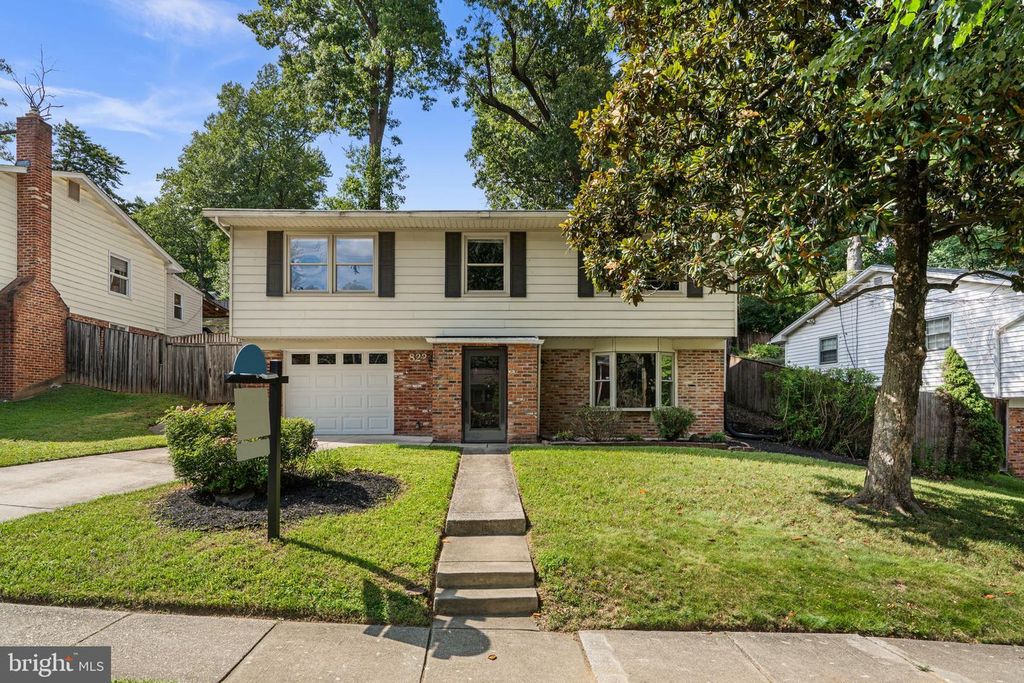 822 LOXFORD TER, Silver Spring, MD 20901