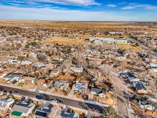 1512 Saratoga Rd, Pueblo, CO 81001