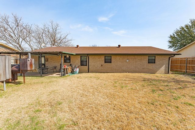 1352 Inglewood Drive, Stephenville, TX 76401