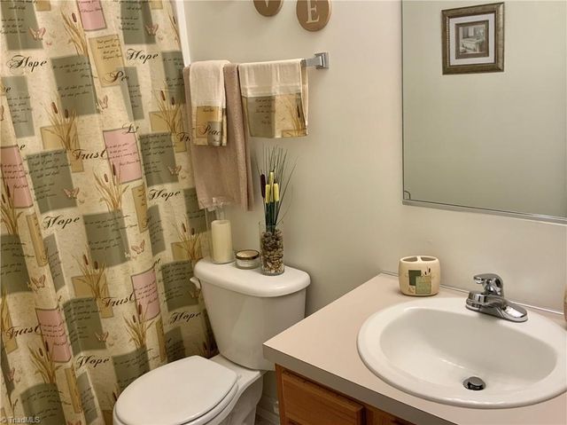 818 Westbrook Court, Archdale, NC 27263