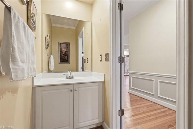 1736 Huntington Woods Court, Winston-salem, NC 27103