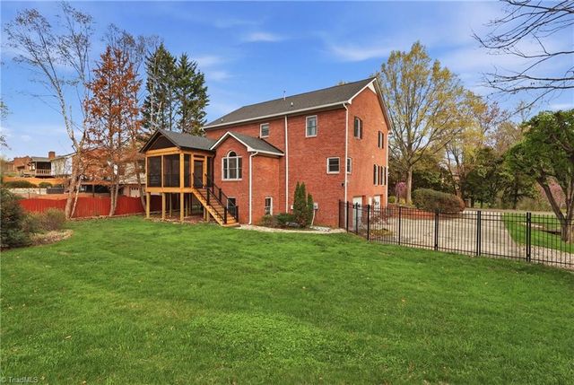 1736 Huntington Woods Court, Winston-salem, NC 27103