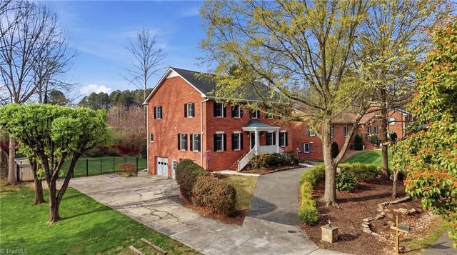 1736 Huntington Woods Court, Winston-salem, NC 27103