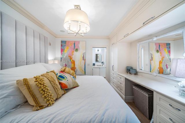 1130 Venetian Way 1E, Miami Beach, FL 33139