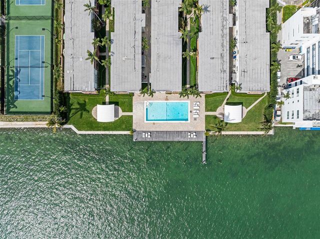 1130 Venetian Way 1E, Miami Beach, FL 33139