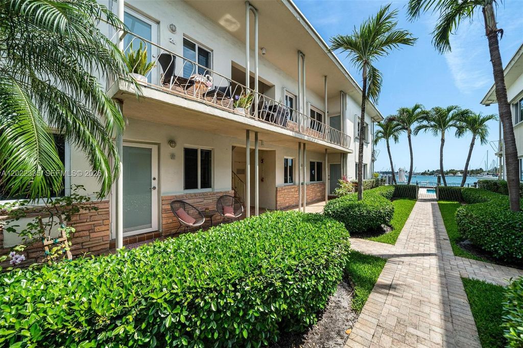 1130 Venetian Way 1E, Miami Beach, FL 33139