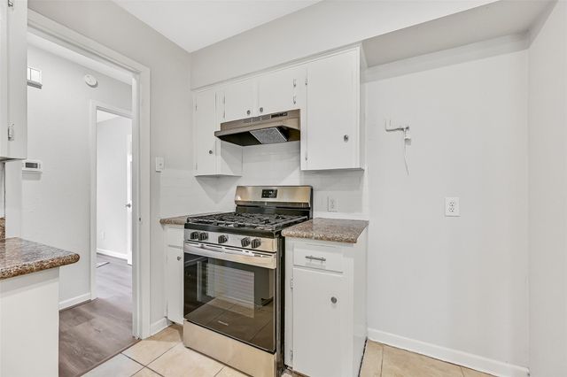 3110 8th Avenue N, Texas City, TX 77590