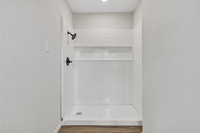 3110 8th Avenue N, Texas City, TX 77590