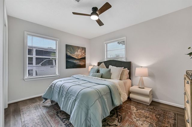 3110 8th Avenue N, Texas City, TX 77590