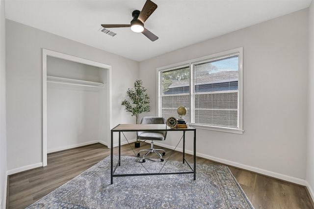 3110 8th Avenue N, Texas City, TX 77590