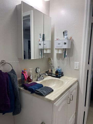 527 W 68TH ST 1, Hialeah, FL 33014