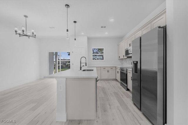 4411 Cremona DR, Sebring, FL 33872