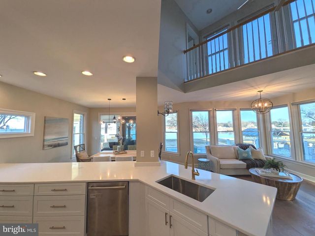 802 BROADCREEK DR, Stevensville, MD 21666