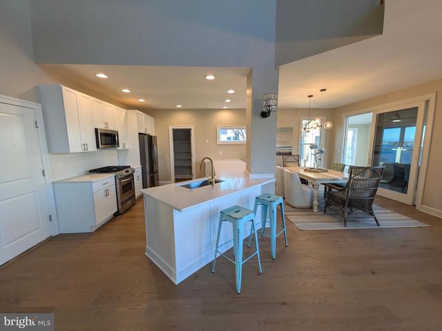 802 BROADCREEK DR, Stevensville, MD 21666