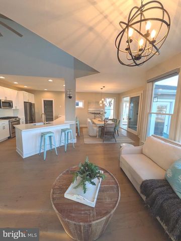 802 BROADCREEK DR, Stevensville, MD 21666