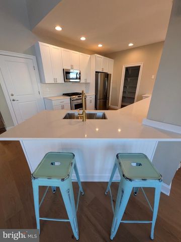 802 BROADCREEK DR, Stevensville, MD 21666