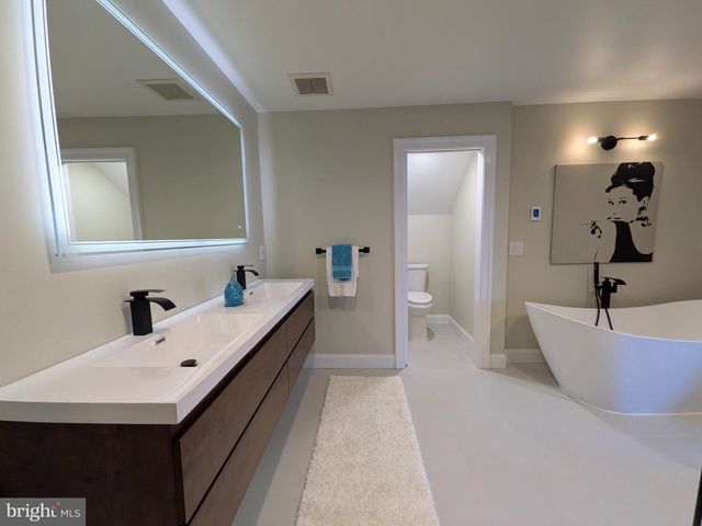 802 BROADCREEK DR, Stevensville, MD 21666