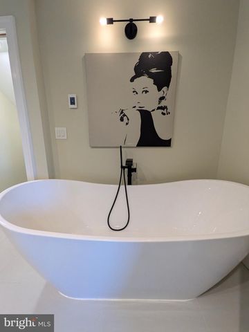 802 BROADCREEK DR, Stevensville, MD 21666