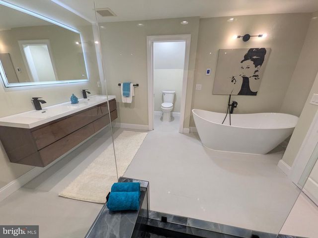 802 BROADCREEK DR, Stevensville, MD 21666