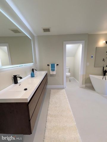 802 BROADCREEK DR, Stevensville, MD 21666