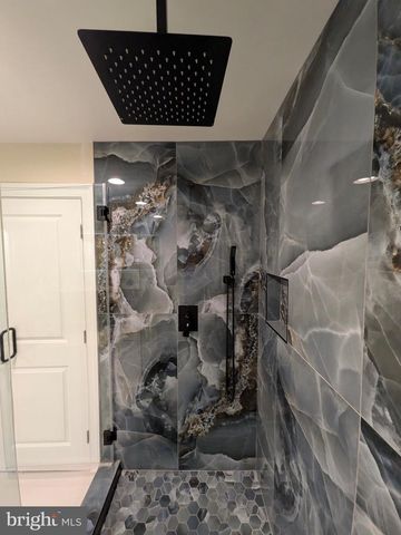 802 BROADCREEK DR, Stevensville, MD 21666