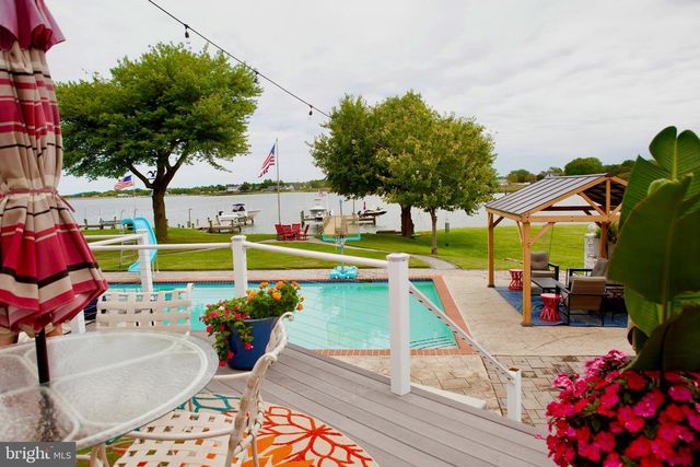 802 BROADCREEK DR, Stevensville, MD 21666