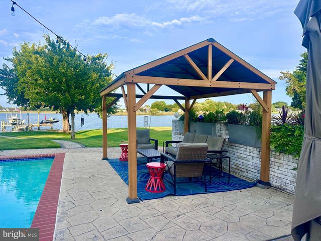 802 BROADCREEK DR, Stevensville, MD 21666