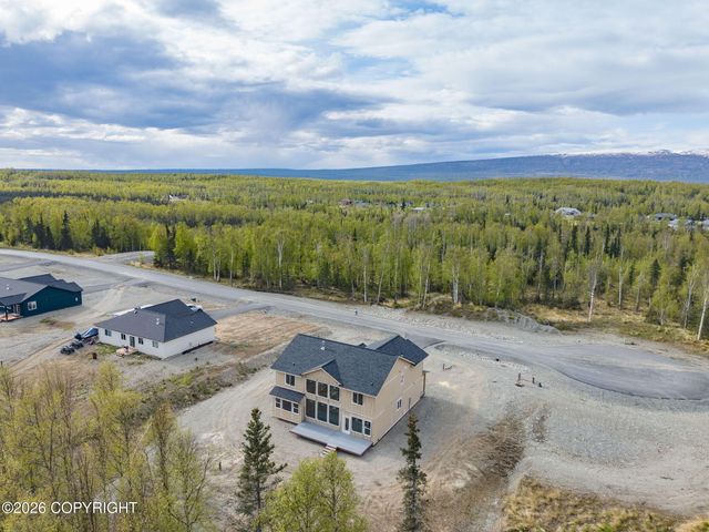 2440 W Longview Circle, Wasilla, AK 99654