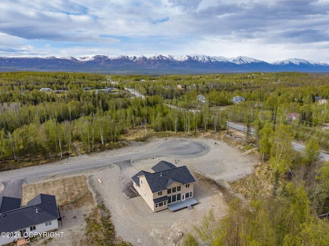 2440 W Longview Circle, Wasilla, AK 99654
