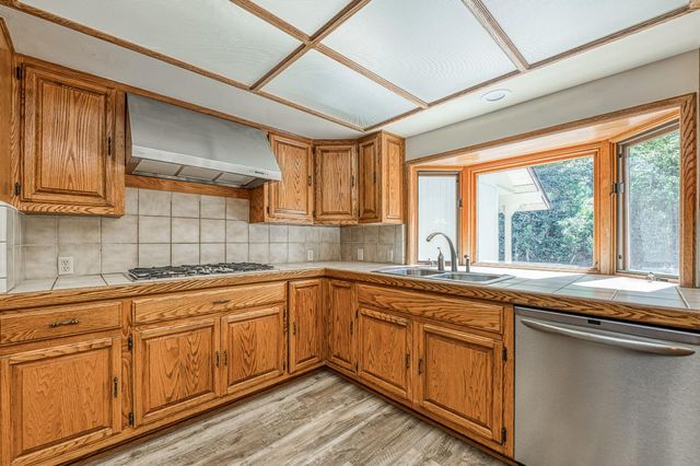 39000 Corlew Lane, Auberry, CA 93602