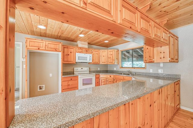 39000 Corlew Lane, Auberry, CA 93602