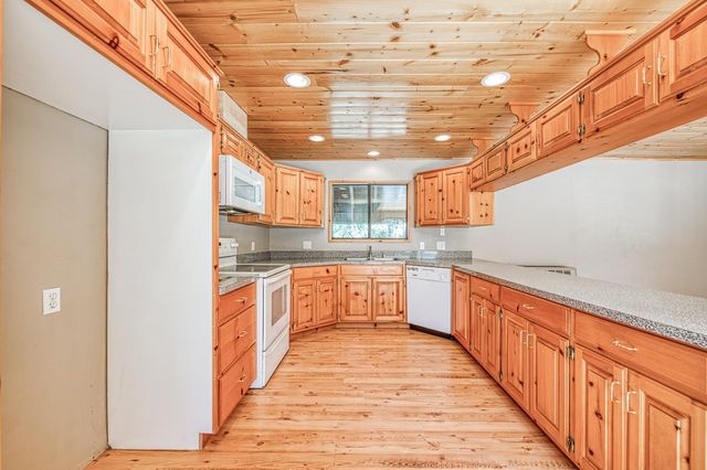 39000 Corlew Lane, Auberry, CA 93602