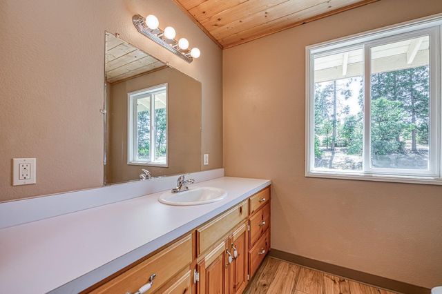 39000 Corlew Lane, Auberry, CA 93602