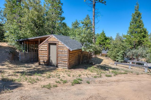 39000 Corlew Lane, Auberry, CA 93602