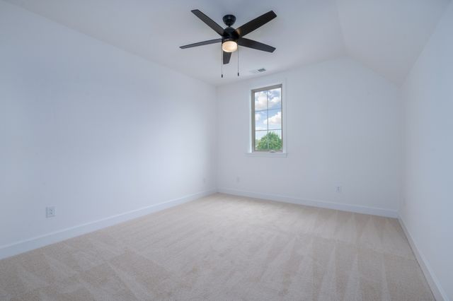 120 Nickolas Cir, Lebanon, TN 37087