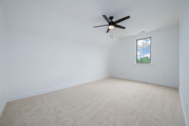 120 Nickolas Cir, Lebanon, TN 37087