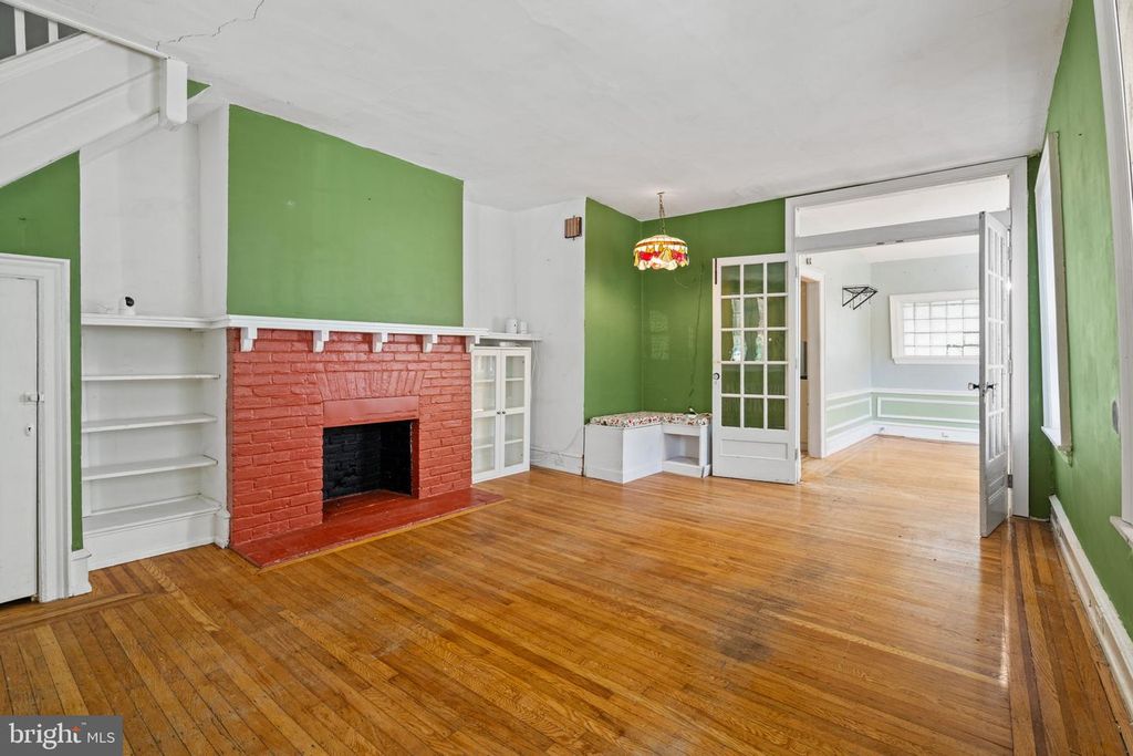 6301 SHERMAN ST, Philadelphia, PA 19144 — photo 2