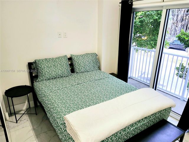 1860 NW 24th Avenue 302, Miami, FL 33125
