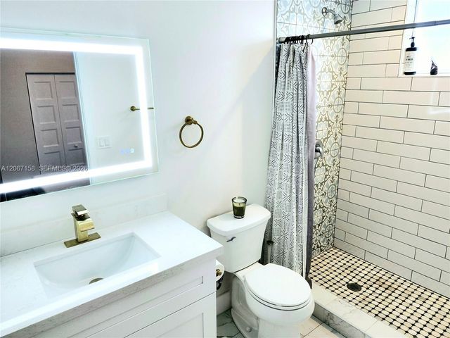 1860 NW 24th Avenue 302, Miami, FL 33125