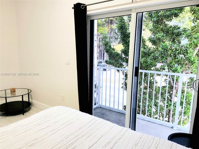 1860 NW 24th Avenue 302, Miami, FL 33125