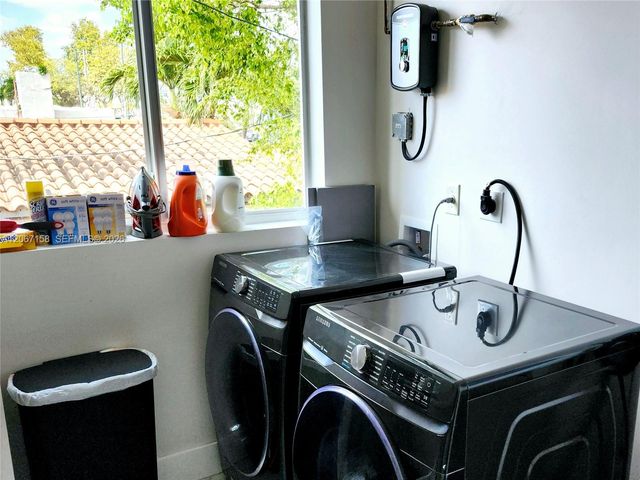 1860 NW 24th Avenue 302, Miami, FL 33125