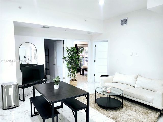 1860 NW 24th Avenue 302, Miami, FL 33125