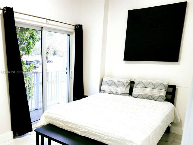 1860 NW 24th Avenue 302, Miami, FL 33125