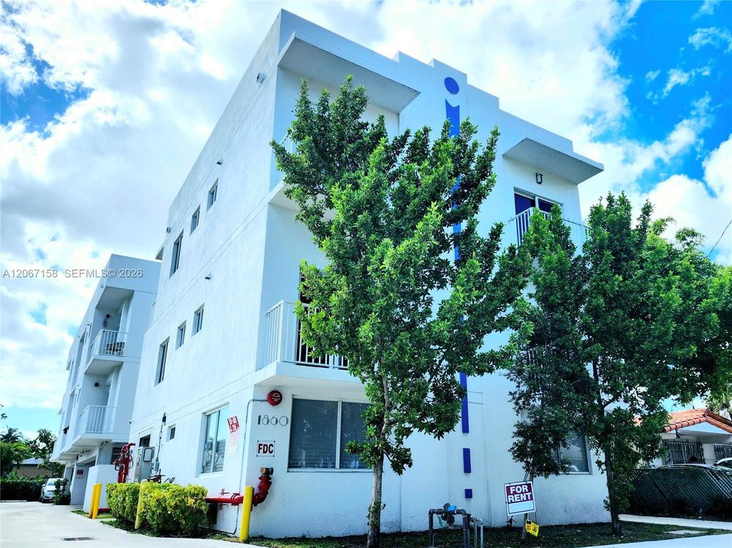 1860 NW 24th Avenue 302, Miami, FL 33125