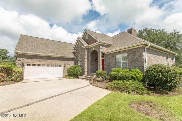 62 Abbington Place SW, Ocean Isle Beach, NC 28469
